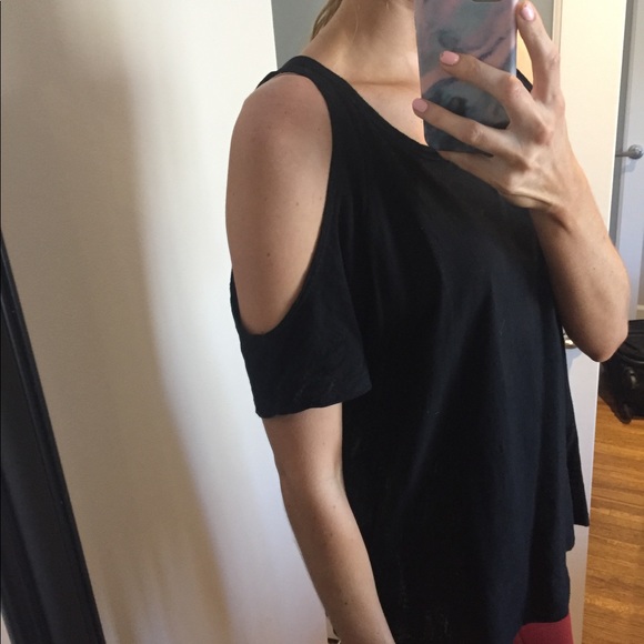 Sanctuary cold shoulder tee - Picture 2 of 4